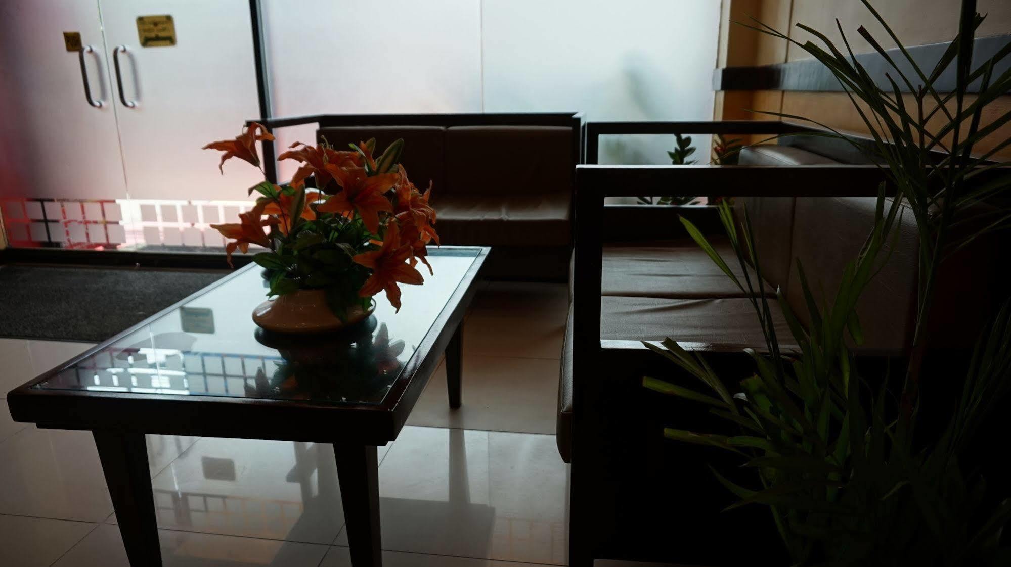 Hotel Sogo Edsa Caloocan Eksteriør billede